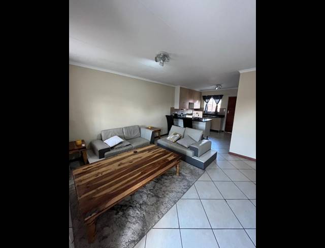 3 BEDROOM TOWNHOUSE FOR SALE IN MONAVONI